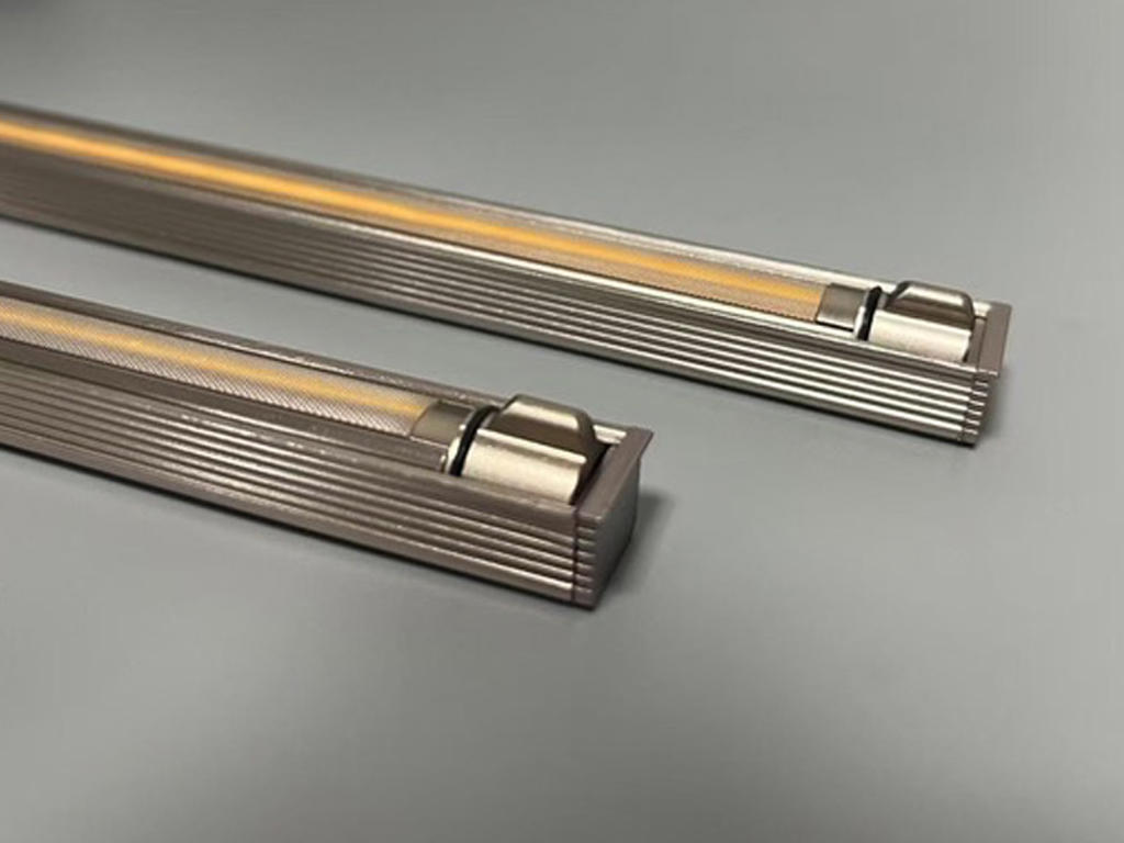 Rota-Lux drejebar LED indbygningsskine 30 cm. 24V 3000K, Champagne