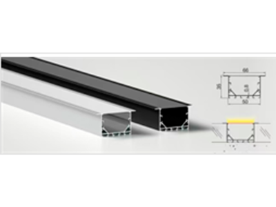 Alu-skinne m/krave for LED strip 50x35mm. SORT. 110 cm. inkl. mørkt cover og sorte endestykker.