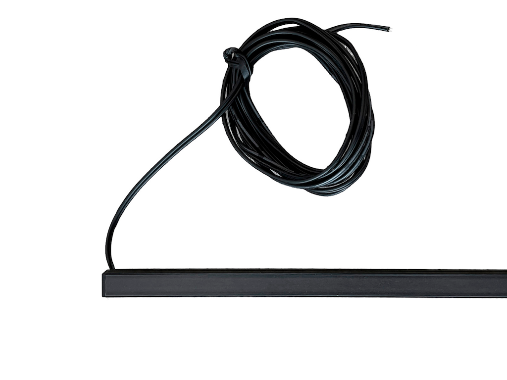 1214x10x10mm - SORT aluminum profil m. SORT matt diffuser. 180leds/m. 12W. DC24V. IP65. 3000K. CRI>90. 0.5mm² x 2. 10m length