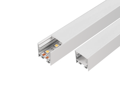 Alu-skinne for LED strip 25x25mm. HVID. 190 cm. inkl. matteret cover og hvide endestykker.